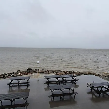 招待所 朵贝拉尼蓝娜玛佳酒店 Valgeranna